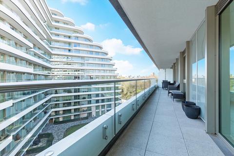 2 bedroom apartment for sale, Altissima House, London, SW11