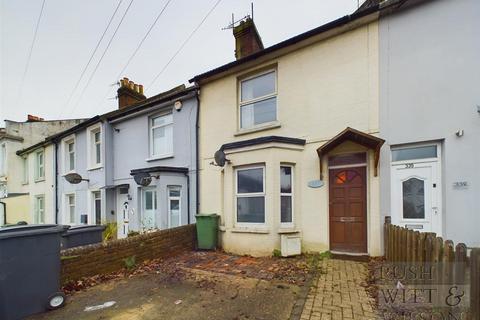 2 bedroom terraced house for sale, Battle Road, St. Leonards-On-Sea