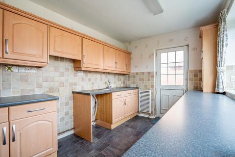 2 bedroom bungalow for sale, Manor Way, York