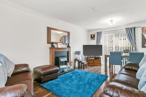 265 Braehead, Alexandria, G83 9NE