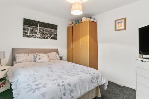 265 Braehead, Alexandria, G83 9NE