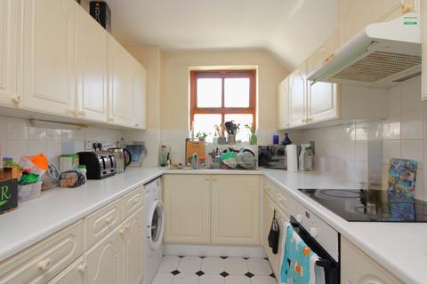 2 bedroom apartment for sale, Whitehorse Street, Baldock, SG7