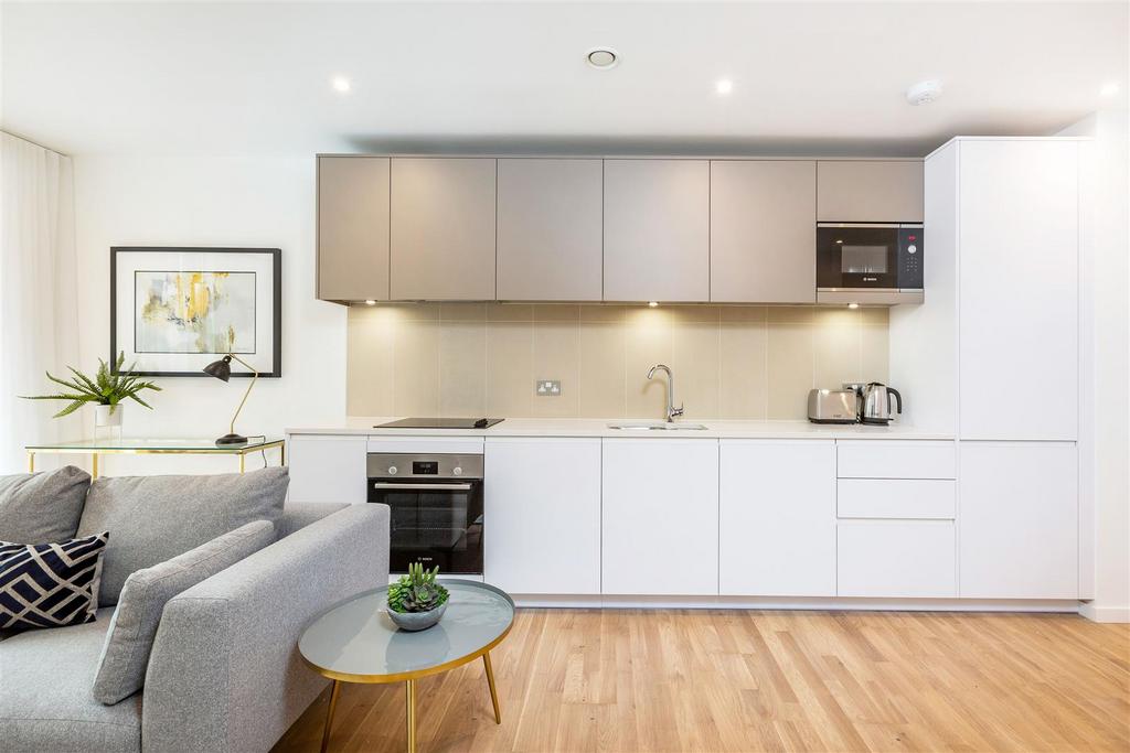 Kitchen (2).jpg