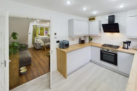 5 Foxwood Drive, Wrexham, LL14 4JA