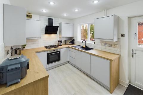 5 Foxwood Drive, Wrexham, LL14 4JA