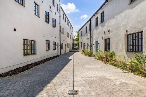 undefined, Brewers Quay, Dorset DT4