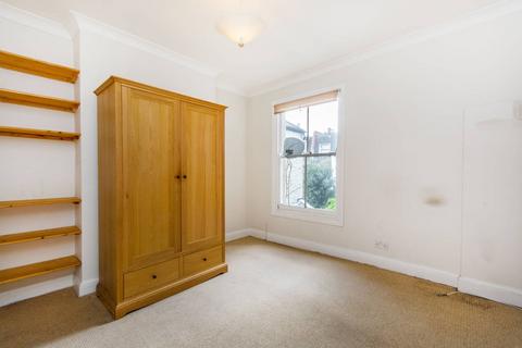 2 bedroom flat to rent, Cabul Road, Battersea, London, SW11