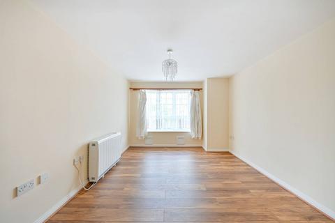 2 bedroom flat for sale, Newcombe Gardens, Hounslow, TW4