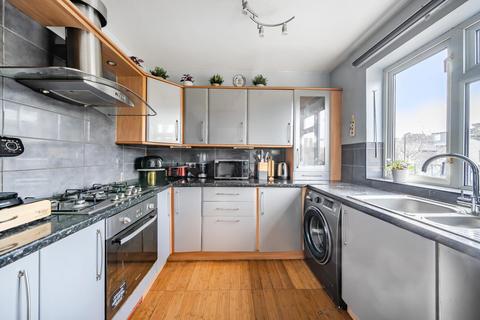 2 bedroom maisonette for sale, Nelgarde Road, Catford