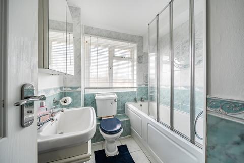 2 bedroom maisonette for sale, Nelgarde Road, Catford