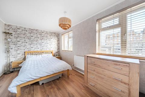 2 bedroom maisonette for sale, Nelgarde Road, Catford