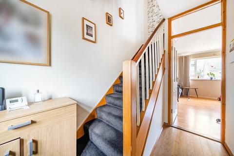 97 Nelgarde Road, London, SE6 4TB
