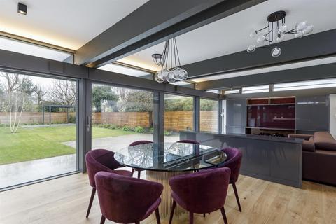 10 Manor Place, Chislehurst, BR7 5QH