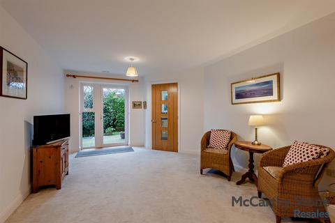 2 bedroom apartment for sale, Oak Tree Court, Smallhythe Road, Tenterden