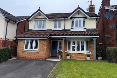 4 bedroom detached house for sale, Queensbury Close, Sharples,  Bolton