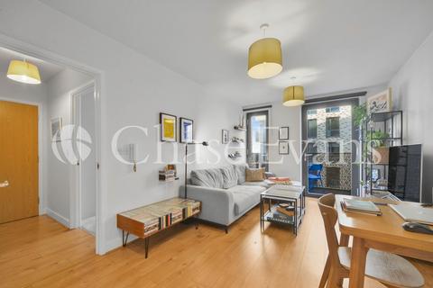 Flat 3, 24 Truman Walk, London, E3 3GN