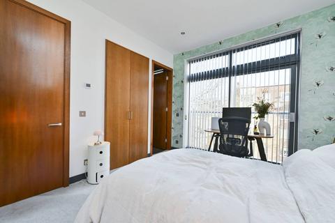 65a - 65b Northchurch Road, London, N1 3NU