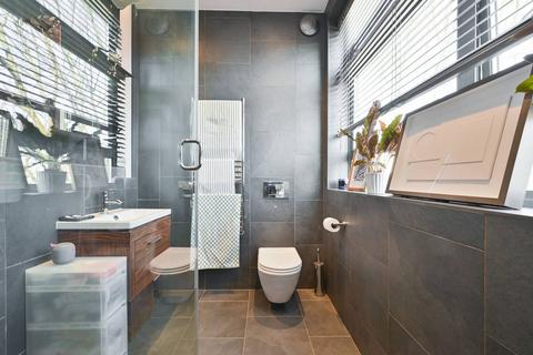 65a - 65b Northchurch Road, London, N1 3NU