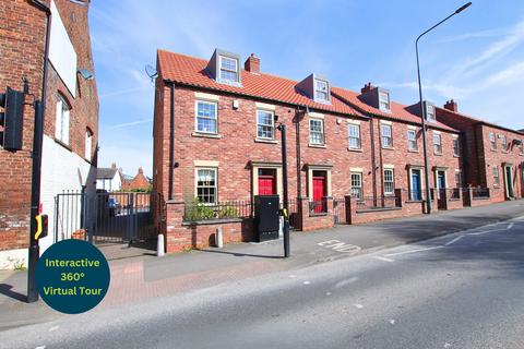3 bedroom end of terrace house for sale, Whitecross Street, North Lincolnshire DN18