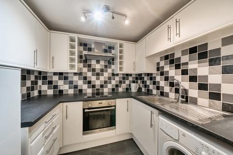 1 bedroom apartment for sale, White Rose Lane, Woking, GU22