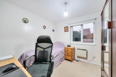 1 bedroom apartment for sale, White Rose Lane, Woking, GU22