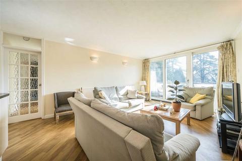 3 bedroom flat for sale, Penton Hall Drive, Staines-Upon-Thames TW18