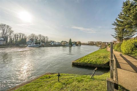 undefined, Penton Hall Drive, Staines-Upon-Thames TW18