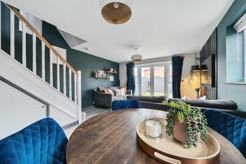 22 Anson Drive, Watchfield, Swindon, SN6 8DH