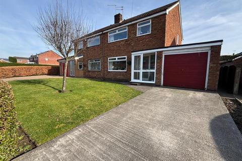 3 bedroom semi-detached house for sale, Kenilworth Road, Macclesfield