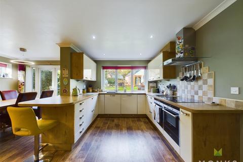 5 bedroom detached house for sale, Lower Road, Harmer Hill, Shrewsbury