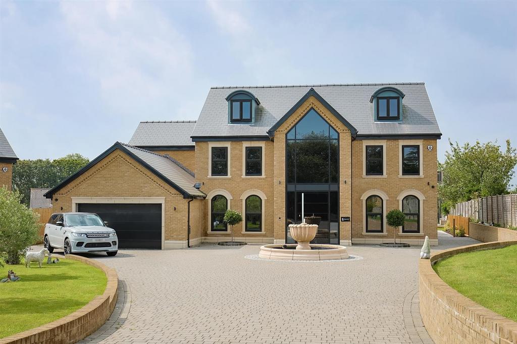 A page   1 1 1 Front Cover 1 Hollybush Close - Web