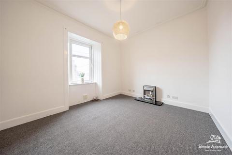 2 bedroom flat for sale, Meadow Place, Crieff