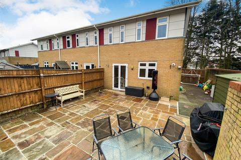 26 Bartlett Way, Poole, BH12 4FD
