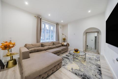 83 Overdown Road, London, SE6 3ET