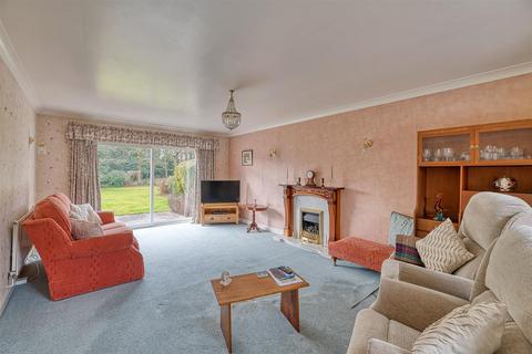 9 Birchways, Appleton, Warrington, WA4 5DQ