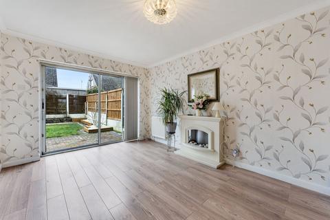 118 Ashton Road, Golborne, Warrington, WA3 3UX