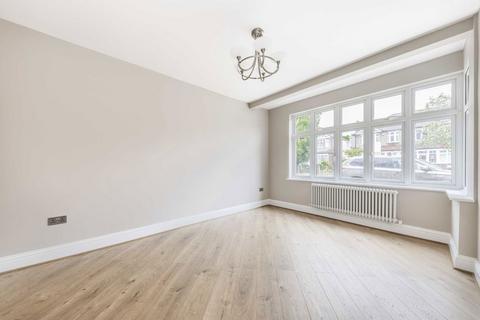 5 bedroom semi-detached house to rent, Westway, London SW20