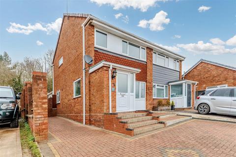 3 bedroom semi-detached house for sale, Sebright Close, Pershore WR10