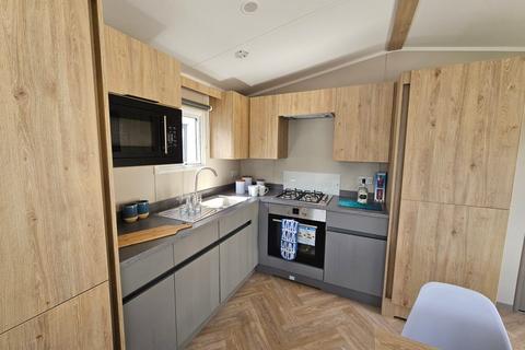 2 bedroom static caravan for sale, Polperro Holiday Park