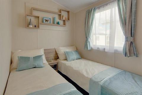 3 bedroom lodge for sale, Whitecliff Bay Holiday Park Willerby Lymington, Bembridge PO35