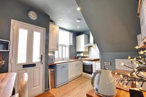 2 bedroom terraced house for sale, Fishmarket Road, Rye