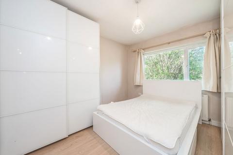 9 Hexham Gardens, Isleworth, TW7 5JR