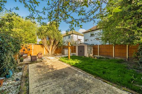 9 Hexham Gardens, Isleworth, TW7 5JR