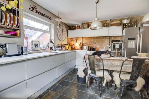 3 bedroom cottage for sale, New Cottages, The Street, Woodbridge