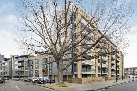 2 bedroom apartment for sale, Boyson Road, Walworth, SE17