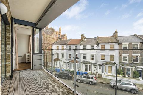 2 bedroom apartment for sale, Boyson Road, Walworth, SE17