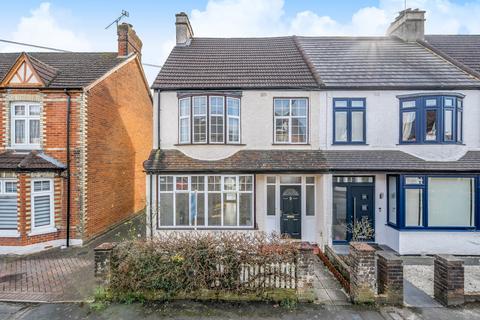 4 bedroom semi-detached house for sale, Highclere Road, Knaphill, GU21