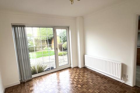 3 bedroom terraced house to rent, Fairthorne Gardens, Gosport PO12