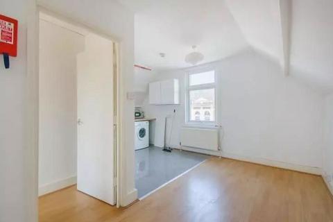 1 bedroom apartment for sale, Peckham High Street, London, SE15 5DP