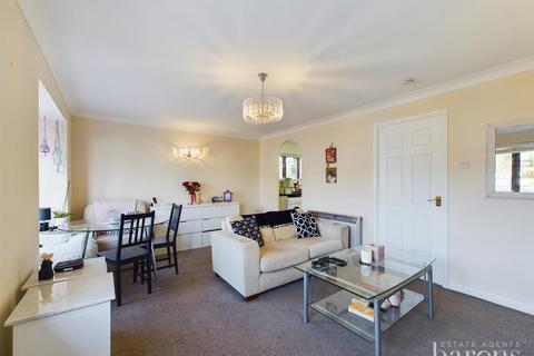 2 bedroom apartment for sale, Kingsvale Court, Pittard Road, Basingstoke RG21